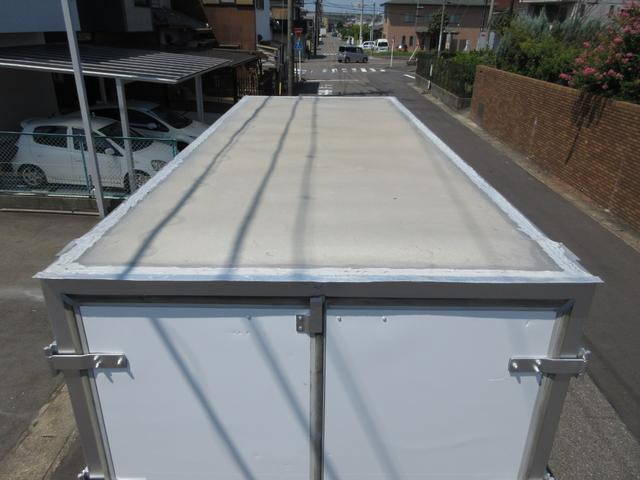 トヨタトヨエースパネルバン小型（2t・3t）[写真12]