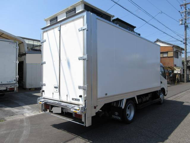トヨタトヨエースパネルバン小型（2t・3t）[写真04]