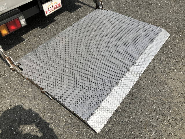 マツダタイタンアルミバン小型（2t・3t）[写真21]