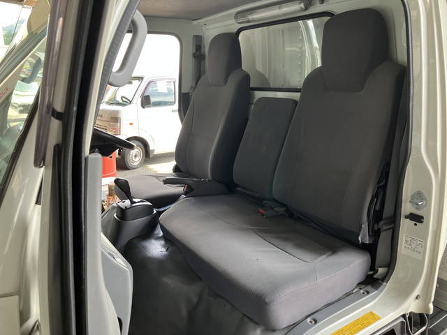 マツダタイタンアルミバン小型（2t・3t）[写真30]