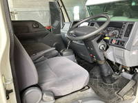 マツダタイタンアルミバン小型（2t・3t）[写真32]