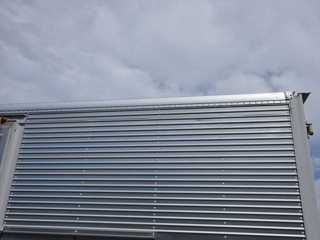 三菱ふそうキャンターアルミバン小型（2t・3t）[写真22]