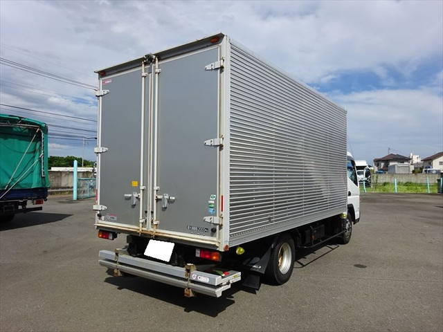 三菱ふそうキャンターアルミバン小型（2t・3t）[写真03]