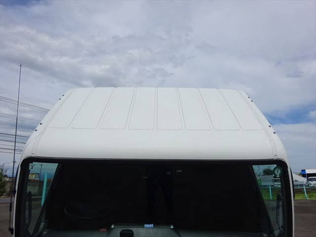 三菱ふそうキャンターアルミバン小型（2t・3t）[写真35]