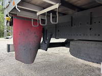 日野プロフィア幌ウイング大型（10t）[写真24]