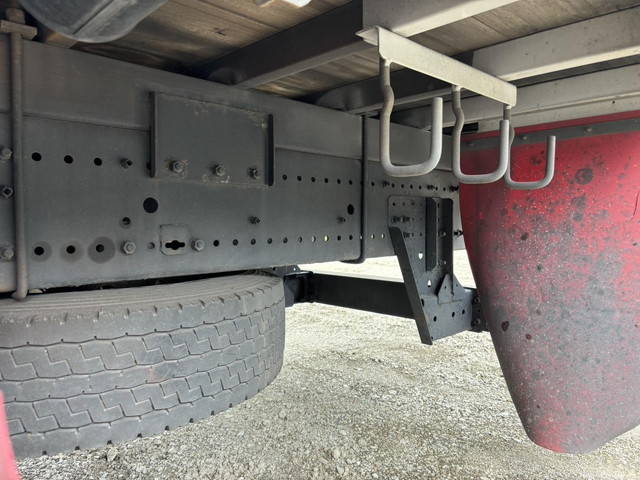 日野プロフィア幌ウイング大型（10t）[写真24]