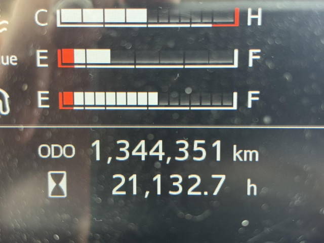 日野プロフィア幌ウイング大型（10t）[写真33]