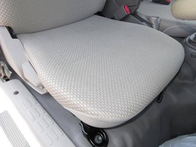 日野デュトロパネルバン小型（2t・3t）[写真22]