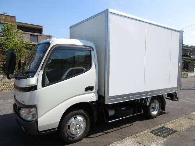 日野デュトロパネルバン小型（2t・3t）[写真03]