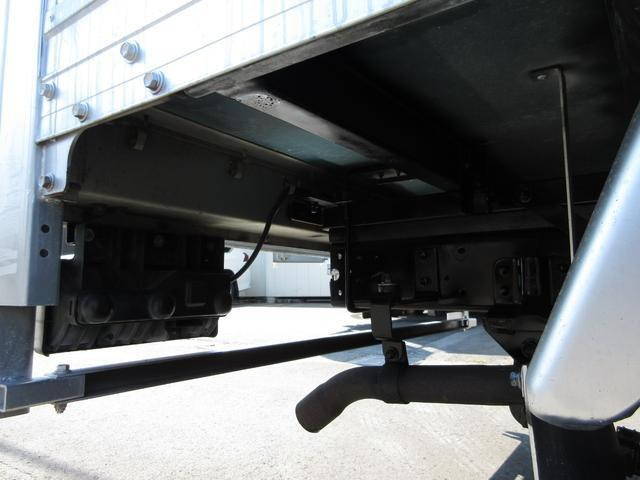 日野デュトロパネルバン小型（2t・3t）[写真31]