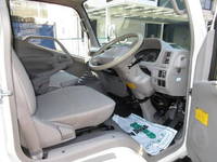 日野デュトロパネルバン小型（2t・3t）[写真07]