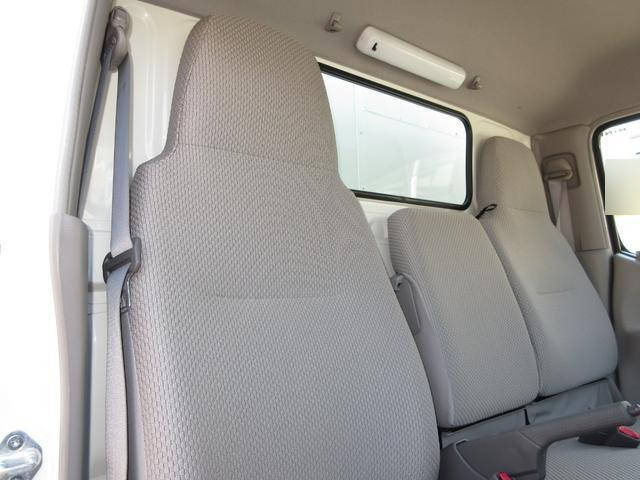 日野デュトロパネルバン小型（2t・3t）[写真07]