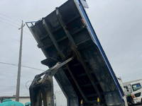 日野プロフィアダンプ大型（10t）[写真16]