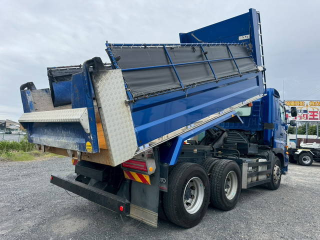 日野プロフィアダンプ大型（10t）[写真02]