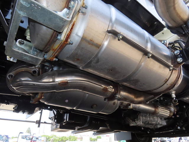 日野レンジャータンク車（タンクローリー）中型（4t）[写真11]