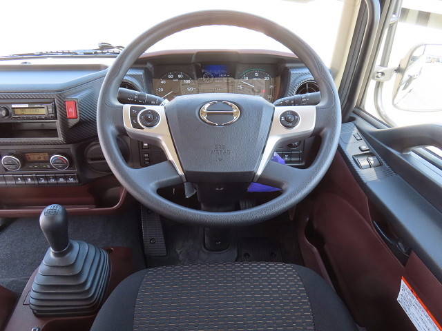 日野レンジャータンク車（タンクローリー）中型（4t）[写真18]