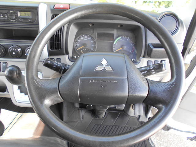 三菱ふそうキャンターダンプ小型（2t・3t）[写真29]
