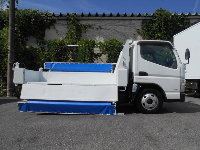 三菱ふそうキャンターダンプ小型（2t・3t）[写真09]