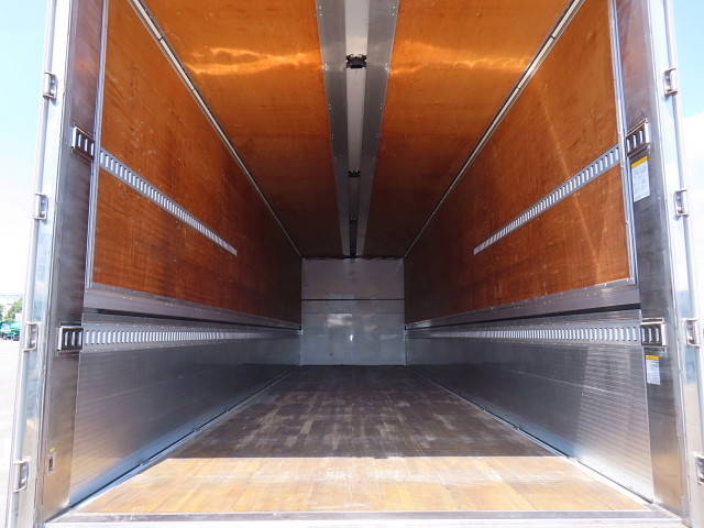 日野プロフィアアルミウイング大型（10t）[写真28]