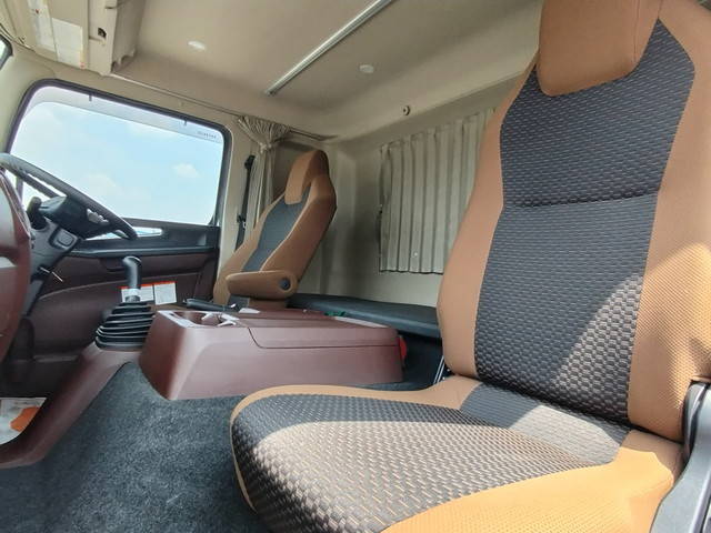 日野レンジャーアルミウイング中型（4t）[写真25]