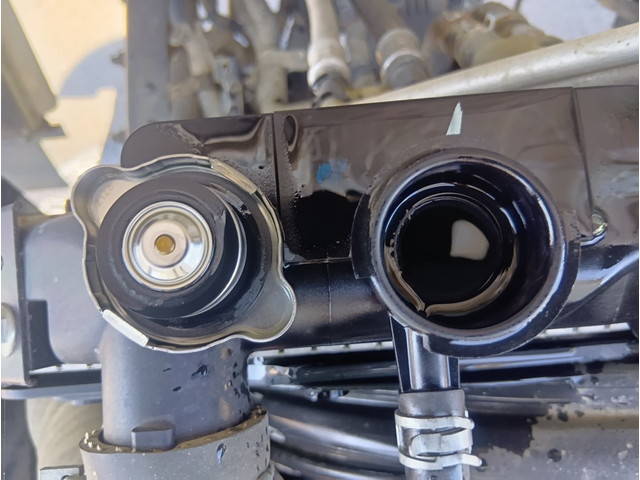 いすゞフォワードダンプ中型（4t）[写真11]