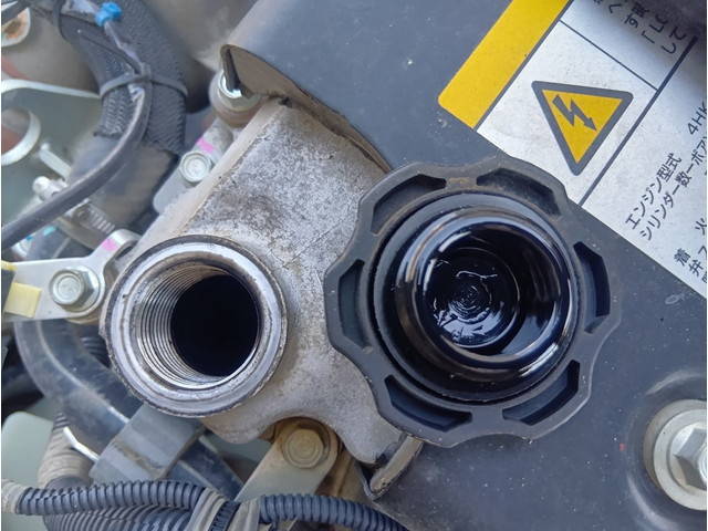 いすゞフォワードダンプ中型（4t）[写真12]