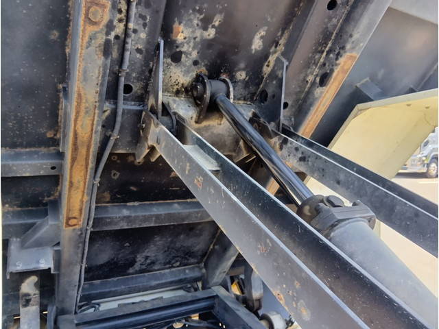 いすゞフォワードダンプ中型（4t）[写真08]