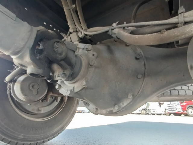 三菱ふそうファイター平ボディ増トン（6t・8t）[写真16]