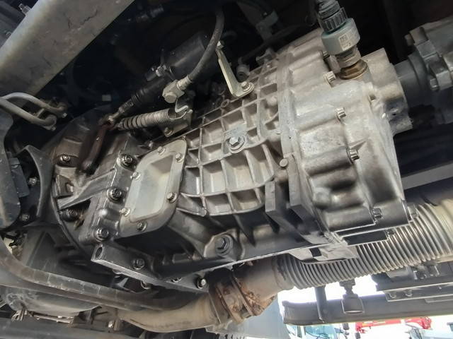 三菱ふそうファイター平ボディ増トン（6t・8t）[写真18]