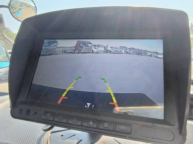 三菱ふそうファイター平ボディ増トン（6t・8t）[写真24]