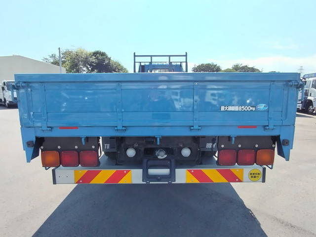 三菱ふそうファイター平ボディ増トン（6t・8t）[写真05]