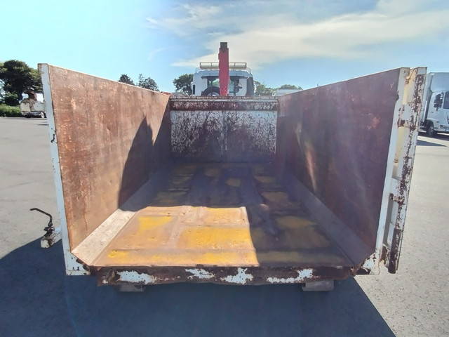 いすゞフォワードコンテナ専用車中型（4t）[写真11]