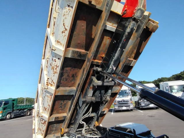 いすゞフォワードコンテナ専用車中型（4t）[写真12]