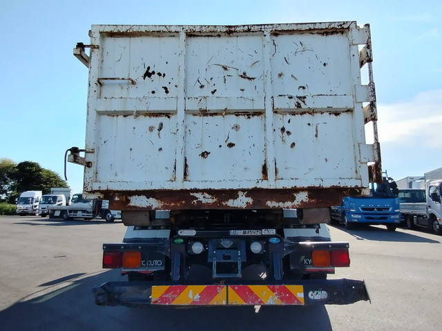 いすゞフォワードコンテナ専用車中型（4t）[写真07]