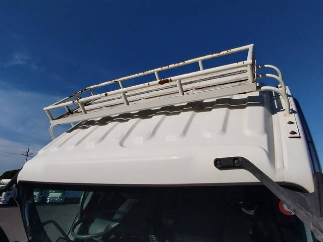 いすゞフォワードコンテナ専用車中型（4t）[写真08]