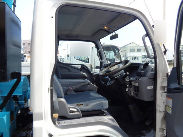 三菱ふそうキャンターコンクリートポンプ車小型（2t・3t）[写真14]