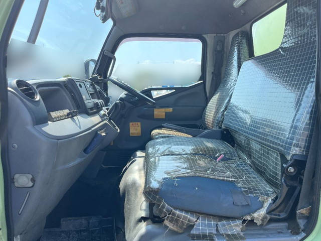 三菱ふそうキャンターパッカー車（塵芥車）小型（2t・3t）[写真29]