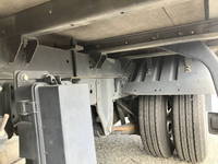 三菱ふそうキャンターガッツアルミバン小型（2t・3t）[写真24]