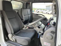 三菱ふそうキャンターガッツアルミバン小型（2t・3t）[写真33]