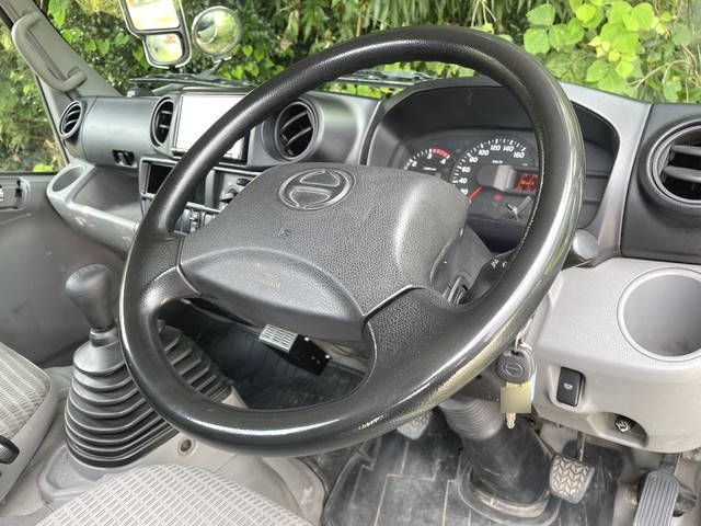 日野デュトロ平ボディ小型（2t・3t）[写真33]