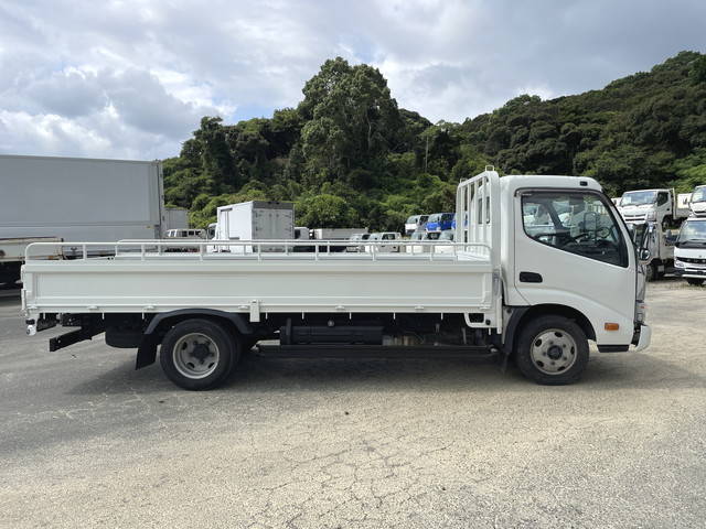 日野デュトロ平ボディ小型（2t・3t）[写真06]