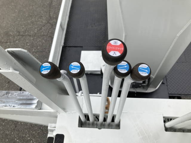 日野レンジャー穴掘建柱車中型（4t）[写真14]