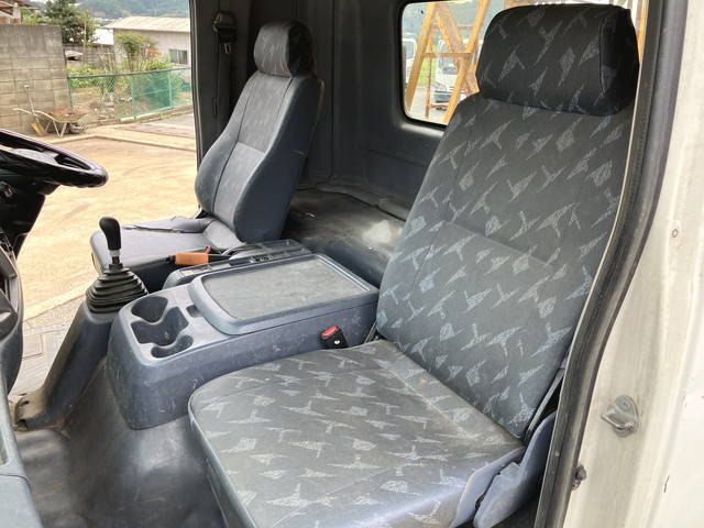 日野レンジャー穴掘建柱車中型（4t）[写真33]