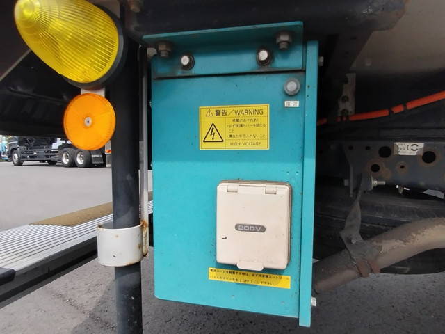 いすゞエルフ冷凍車（冷蔵車）小型（2t・3t）[写真10]