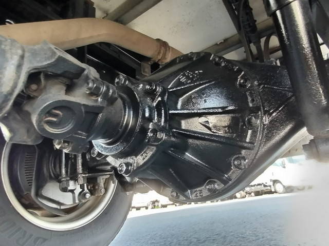 いすゞエルフ冷凍車（冷蔵車）小型（2t・3t）[写真20]