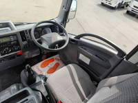 いすゞエルフ冷凍車（冷蔵車）小型（2t・3t）[写真26]