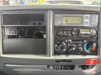 いすゞエルフ冷凍車（冷蔵車）小型（2t・3t）[写真28]