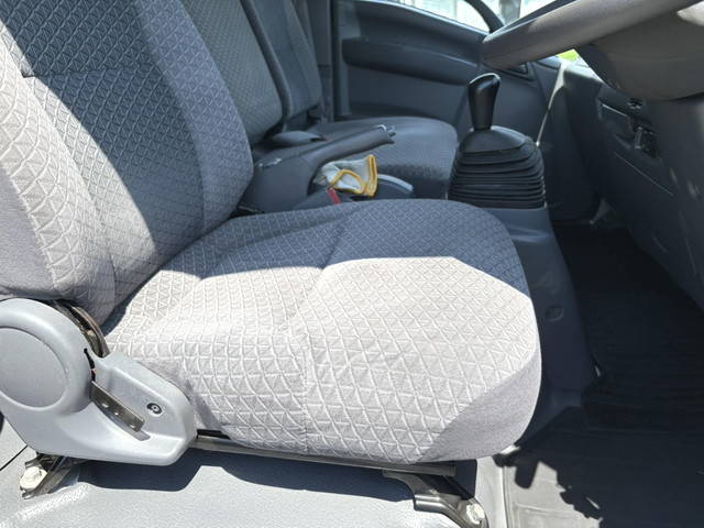 いすゞエルフアルミバン小型（2t・3t）[写真11]