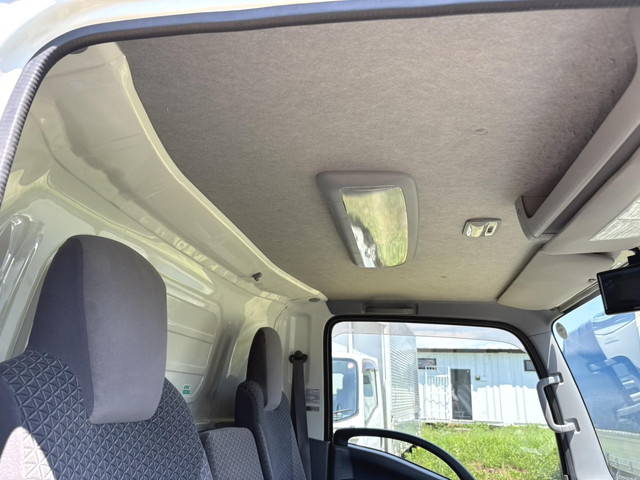 いすゞエルフアルミバン小型（2t・3t）[写真13]