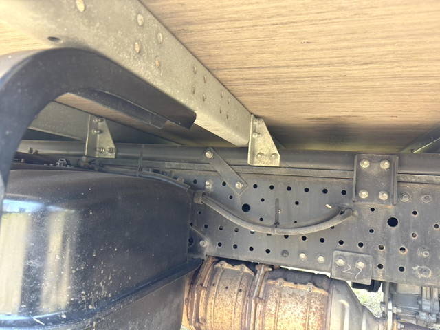 いすゞエルフアルミバン小型（2t・3t）[写真18]